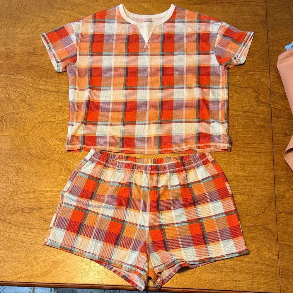 Old Navy Women's Plaid Pajama Set - Red and Orange